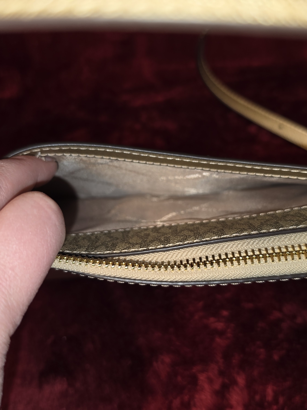 NWT Michael Kors Metallic Gold Crossbody Bag - Picture 3 of 6